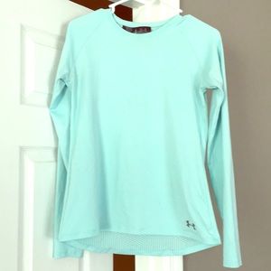Under armor cold gear baby blue long sleeve shirt